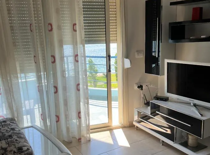 Апартаменты Marina House