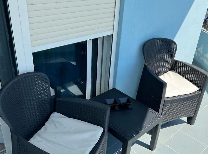 Marina House Апартаменты Влёра