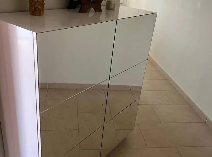 Marina House Влёра